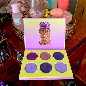 Juvia’s Place THE VIOLETS mini palette